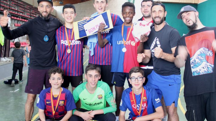  TOURNOI DE FOOT EN SALLE