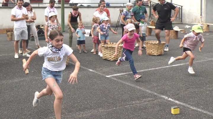 FETE ECOLE a Barcus