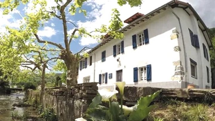 AGUERRABERRIA FOLIES