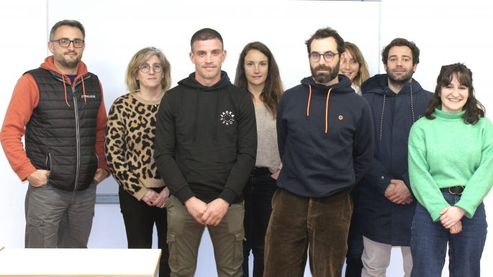 Quentin et Nicolas aidés par le CLEJ