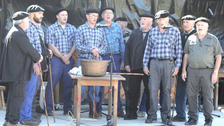 Oskaxe : Un spectacle à pleurer de rire
