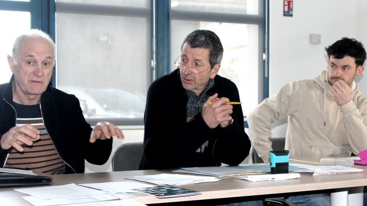 Beaucoup de juvéniles dans le Saison