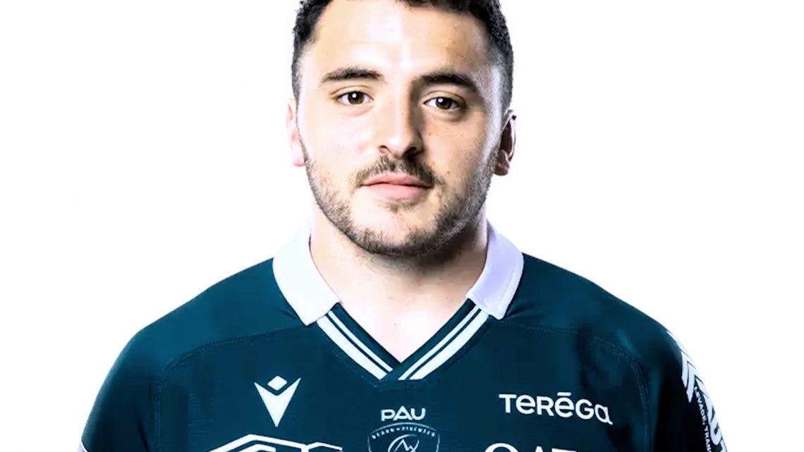 Il a signé à la Section