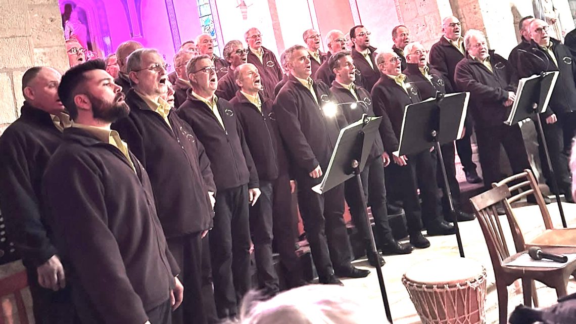 LE CHŒUR D’HOMMES DE L’AUVIGNON…