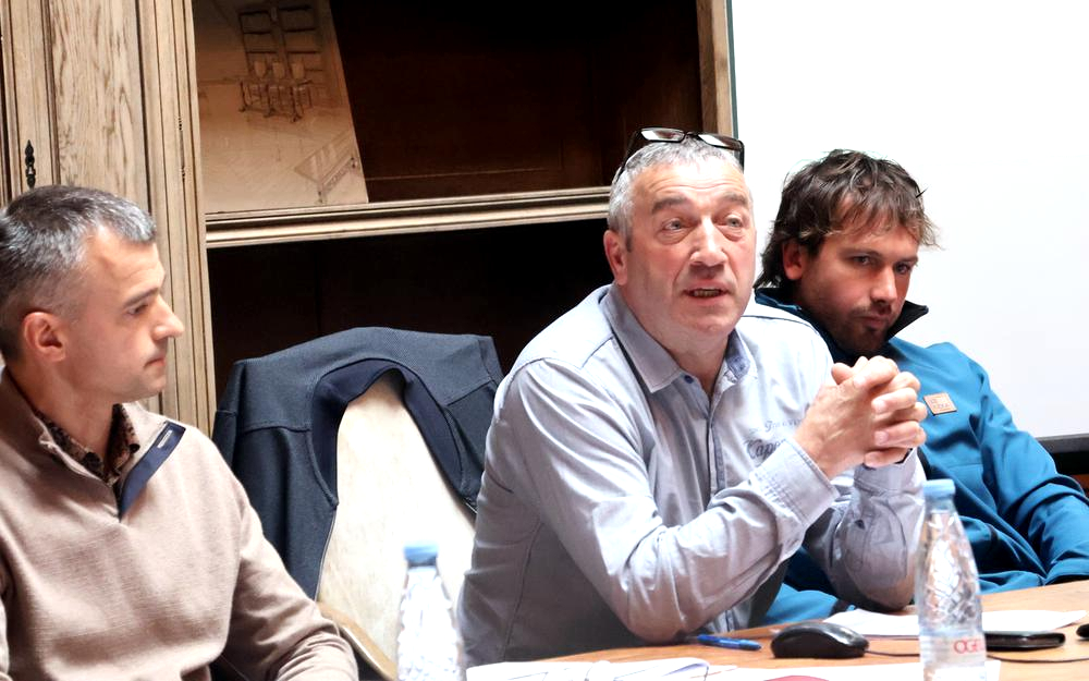JACQUES BARREIX REELU !