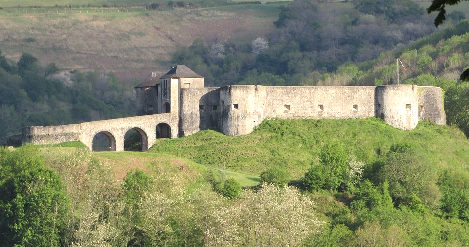 CHÂTEAU FORT DE MAULEON
