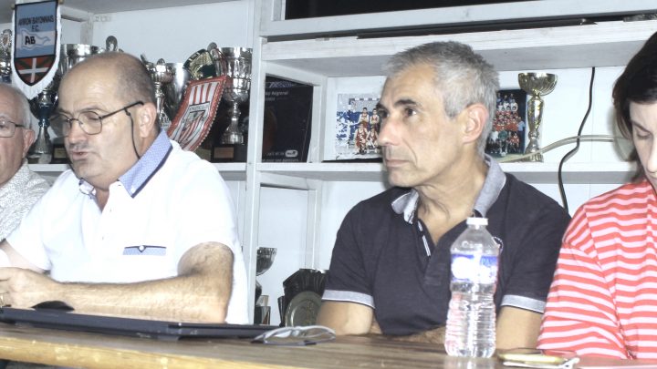 LE SAM FOOTBALL MAINTIENT LE CAP